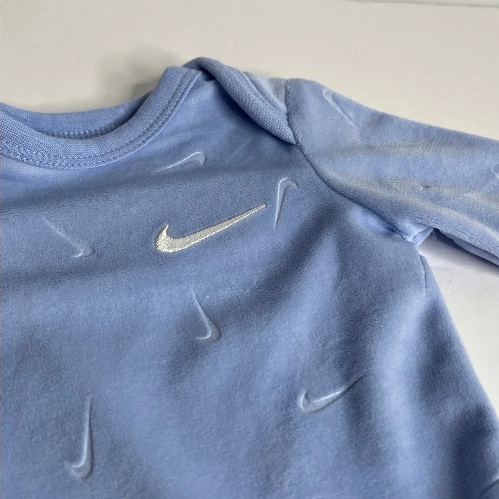 Nike Infant Girls' Essentials Bodysuit & Pants Set - Picture 6 of 12